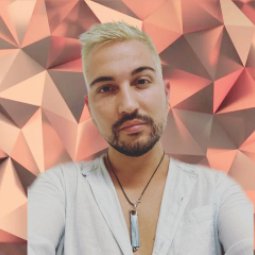 André