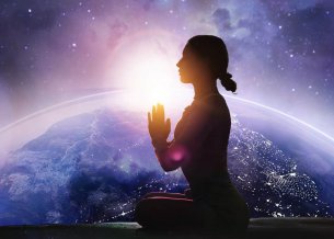 Descubra o poder do tarot online e das prticas esotricas para orientao espiritual e insight sobre o futuro